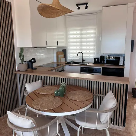 Seaview Apartment